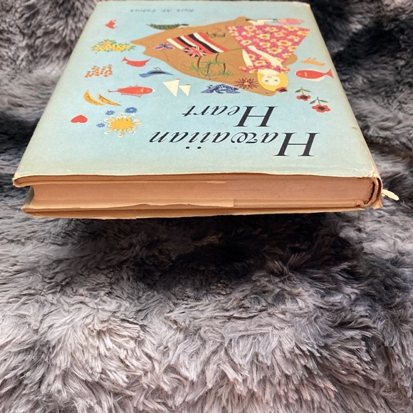 Hawaiian Heart, by Ruth Tabrah, by Follett - Picture 4 of 16